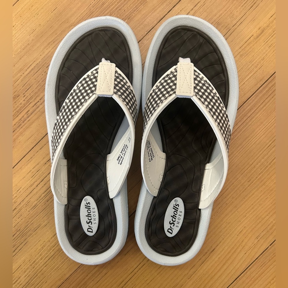 BRAND NEW DOCTOR DR. SCHOLLS GINGHAM FLIP FLOP THONG SANDALS